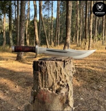 Handmade Bowie Knife High Carbon Steel Blade Rosewood Handle & Sheath
